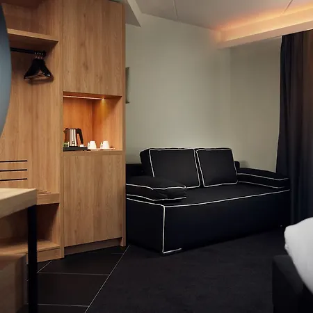 Gr8 Hotel